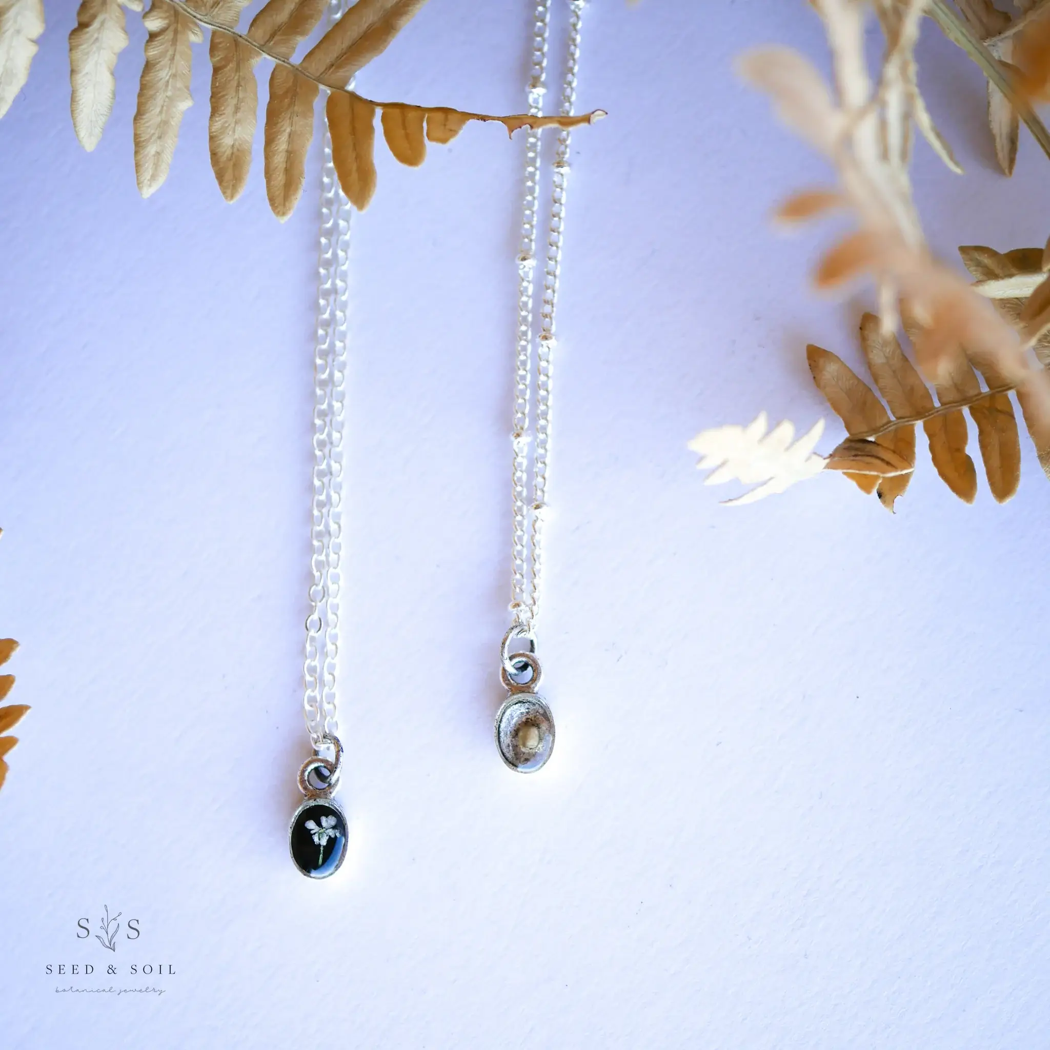 Seed & Soil Botanical Jewelry - Vente Colliers à pendentif - Petit collier ovale3
