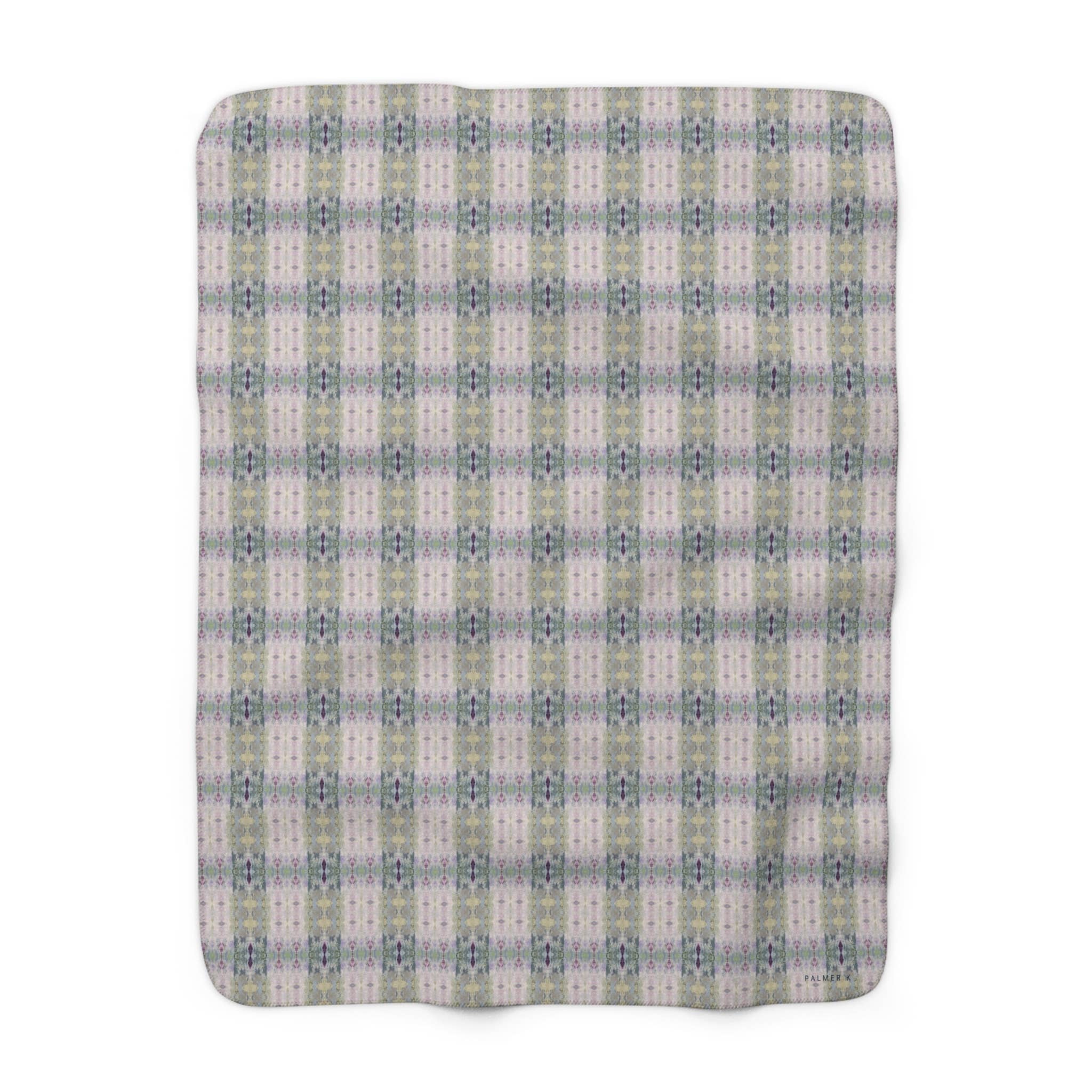 PALMER K Designs - Wholesale Throw Blanket - Sherpa Throw / Blanket: Lilac / Pink Geometric -TR/P10A1