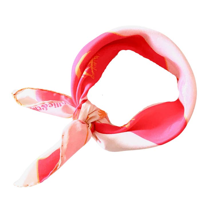 Foulard en soie Pink Wink pour la vente par Allie & Elle