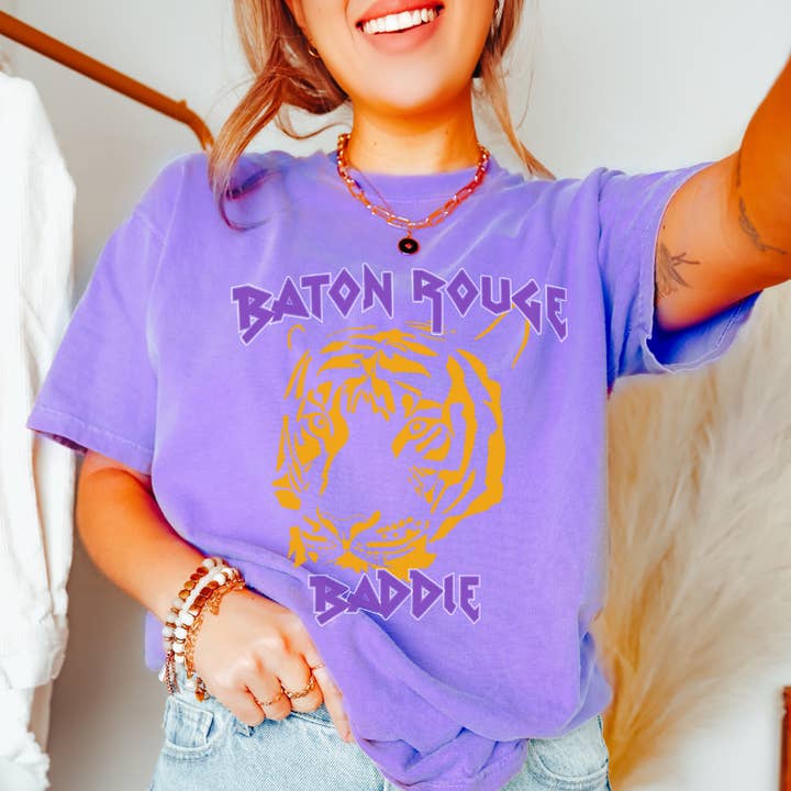 Pink House On River Road - Wholesale Screen Printed T-Shirt - Women's - Baton Rouge Baddie LSU Tigers Game Day Graphic Tee