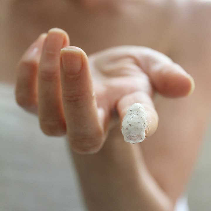 JDBotanics - Vente Exfoliants/Gommages visage - gommage doux pour le visage à l'aloe ferox et au rooibos1