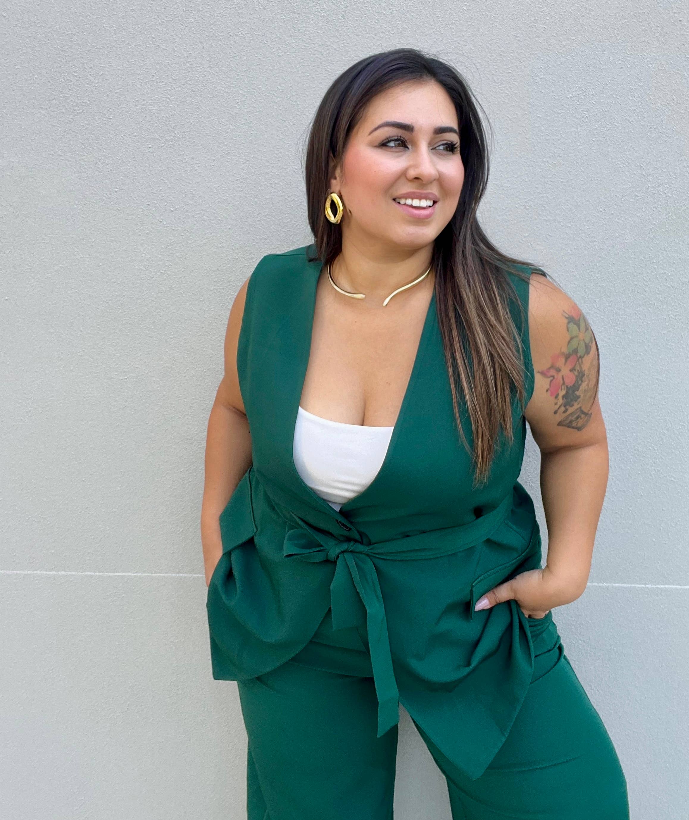 DIADEMA CURVY – Casaco de fato – Mulher por atacado – Conjunto Armony com colete curvy e calça1