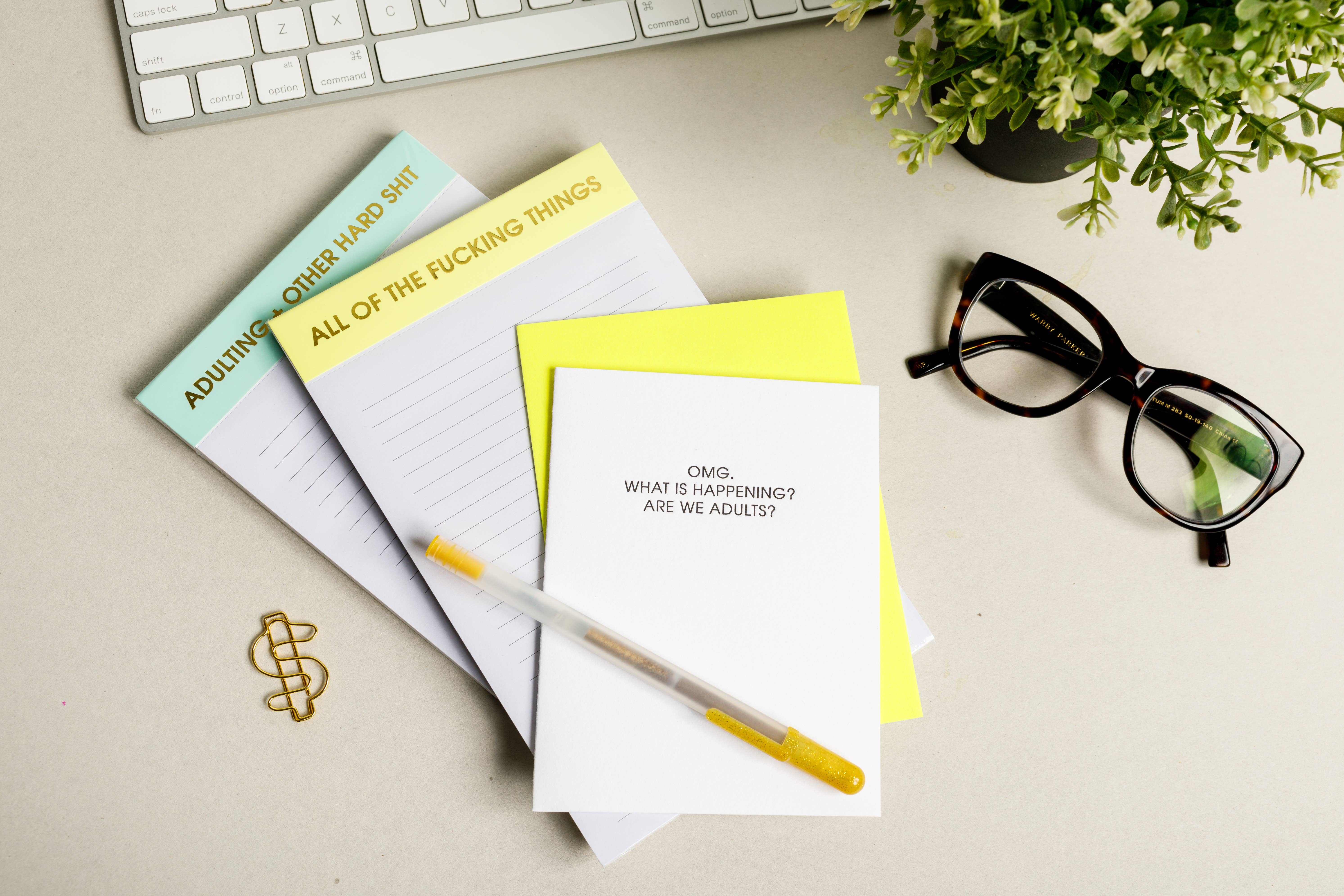 Chez Gagné – postal de parabéns por atacado – OMG. O que está a acontecer? Somos adultos? - Cartão Letterpress1