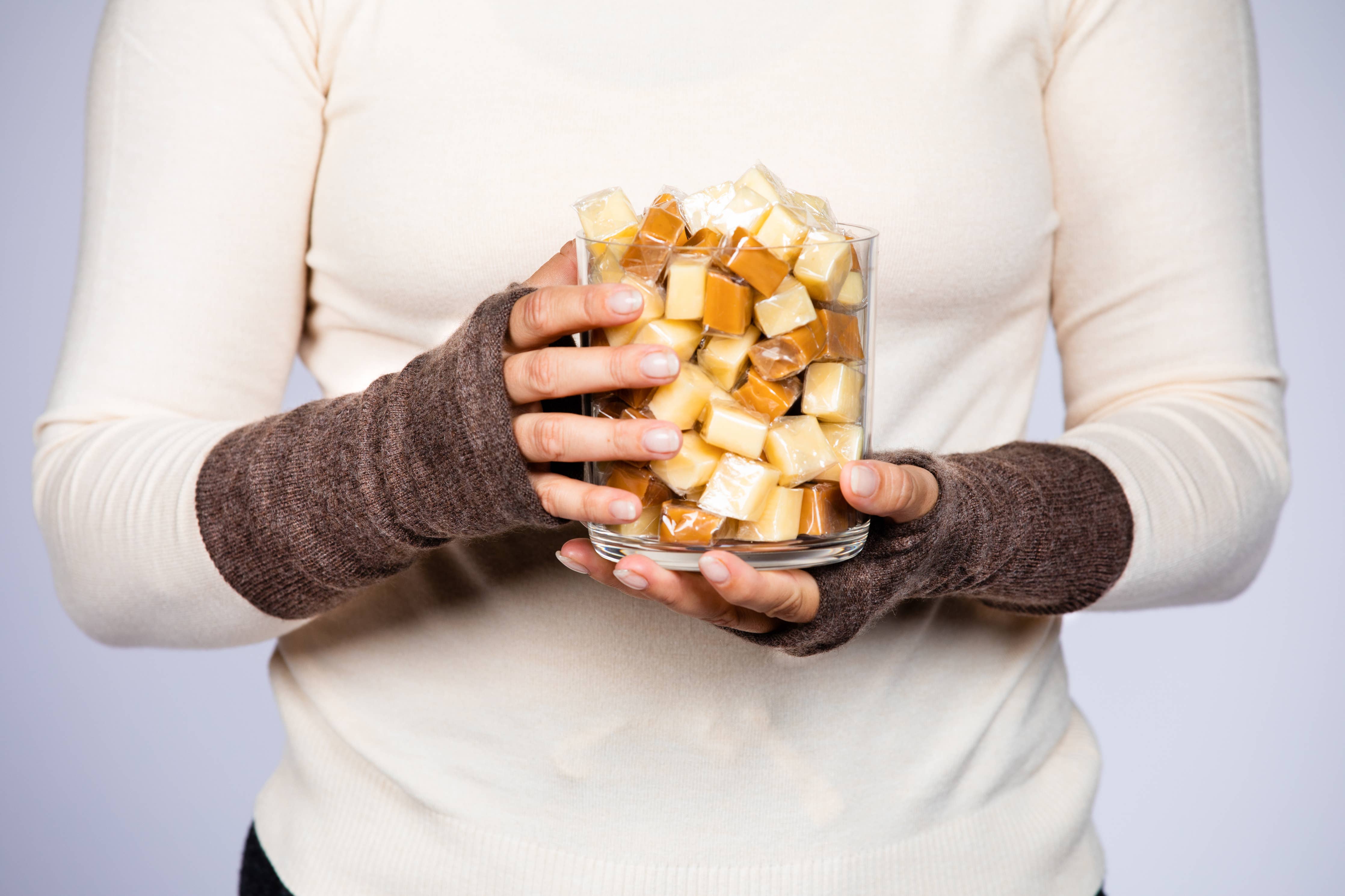 B.B. Sheep - Wholesale Gloves - Women's - Pure Cashmere Fingerless Gloves3