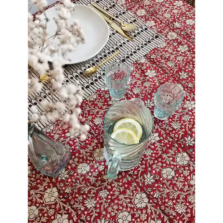 Nayda Diaries – Großhandel Tischdecken – Indische Tischdecke mit Blumen, bedruckter Blockdruck, Jaïpur