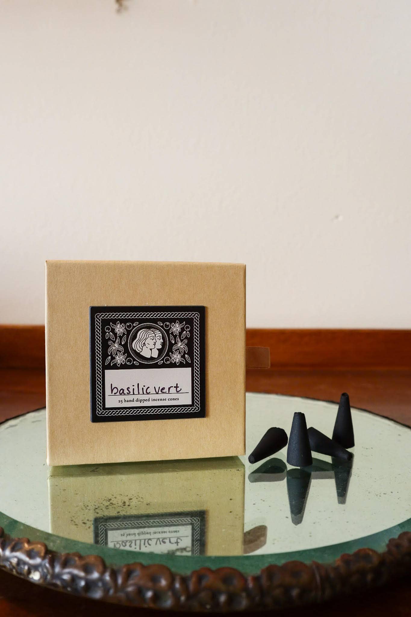 Jack’s Daughters – Großhandel Räucherwerk – Basilic Vert Nr. 2 Räucherkegel 1