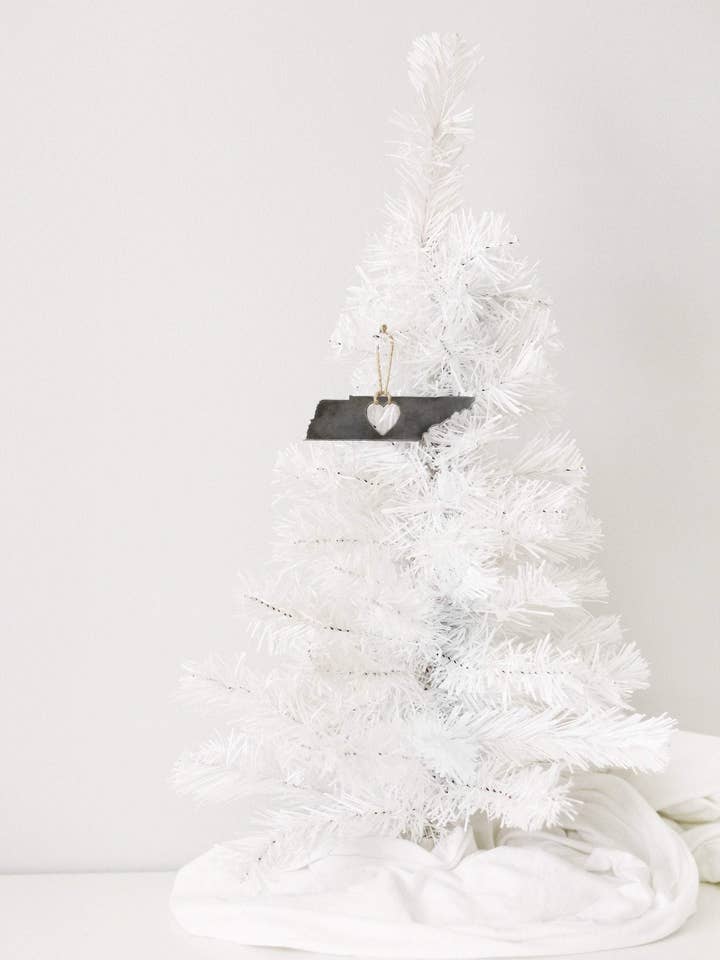 Tennessee Heart Christmas Ornament for wholesale by Highland Ridge | Handmade Home Decor