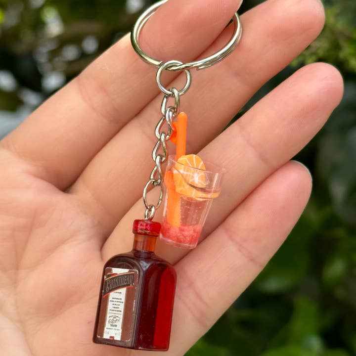 Arcfo Jewelry - Wholesale Keychain - Unisex - Mini Cointreau bottle Keychain with drink cup charms1