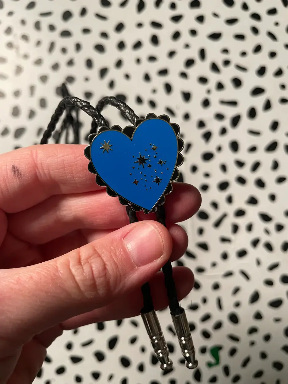 Drawings by Nicole - Wholesale Woven Necklace - Heart Shapes Bolo Tie in Red, Black or Green, unisex3