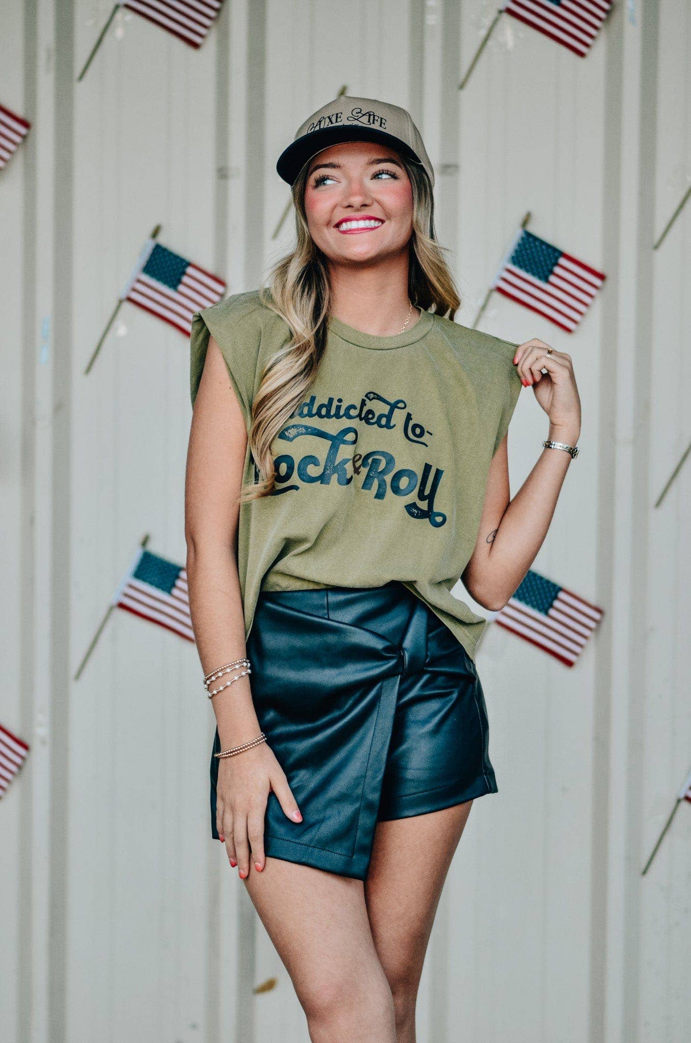 Southern Bliss Co. - Vente T-shirt sérigraphié – femme - Débardeur Muscle Addicted to Rock and Roll4