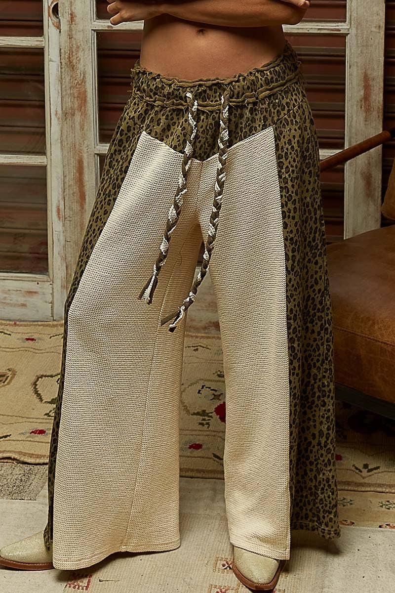 Pol Clothing - Wholesale Pants - Women's - Animal print contrast thermal straight fit knit pants0