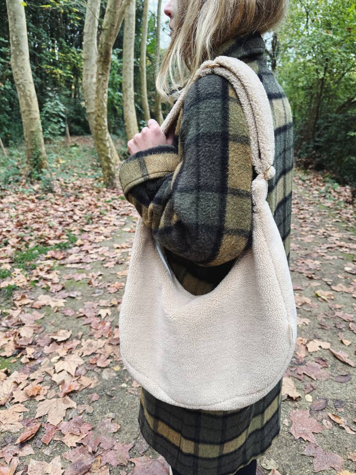 Fluffige Sand-Croissant-Tasche für den Großhandel von Peman