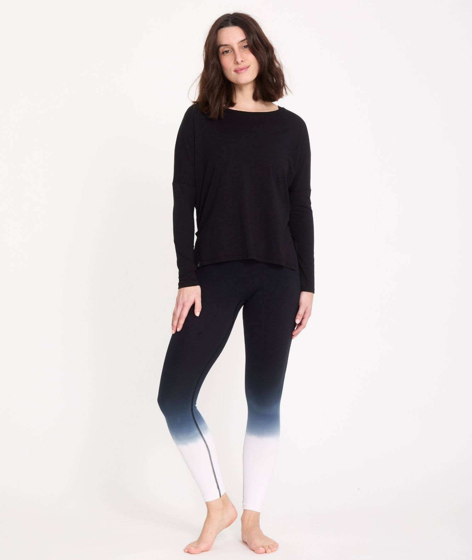 Yoga Searcher – wholesale T-shirt – women's – Daksha - Oversized T-Shirt1