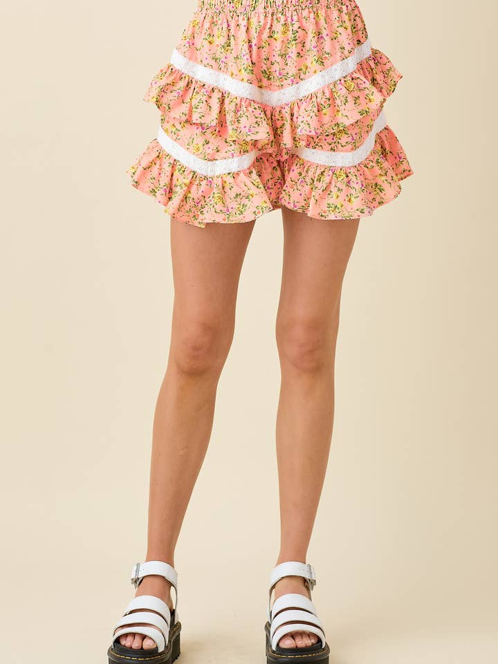 Printed contrast lace unbalanced hem ruffled shorts for wholesale by BABY PINK