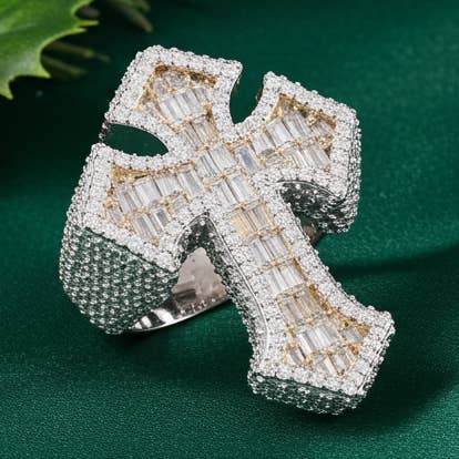 Anel Cruzado Branco de Moissanite VVS D de 6ct em Prata Esterlina 925 para Homens do King of Bling Tamanho 10 por atacado de KING OF BLINGS