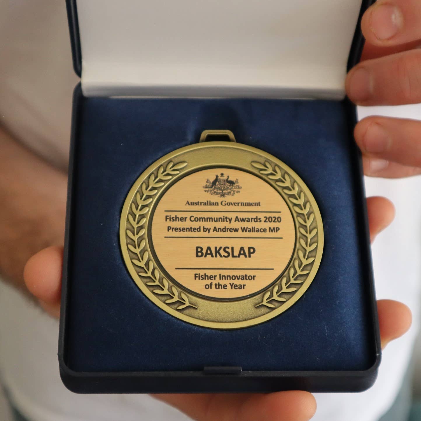 bakslap - Wholesale Retailer Display - Beauty & Wellness - Retailer Starter Package - Bakslap Lotion Applicator + POS20