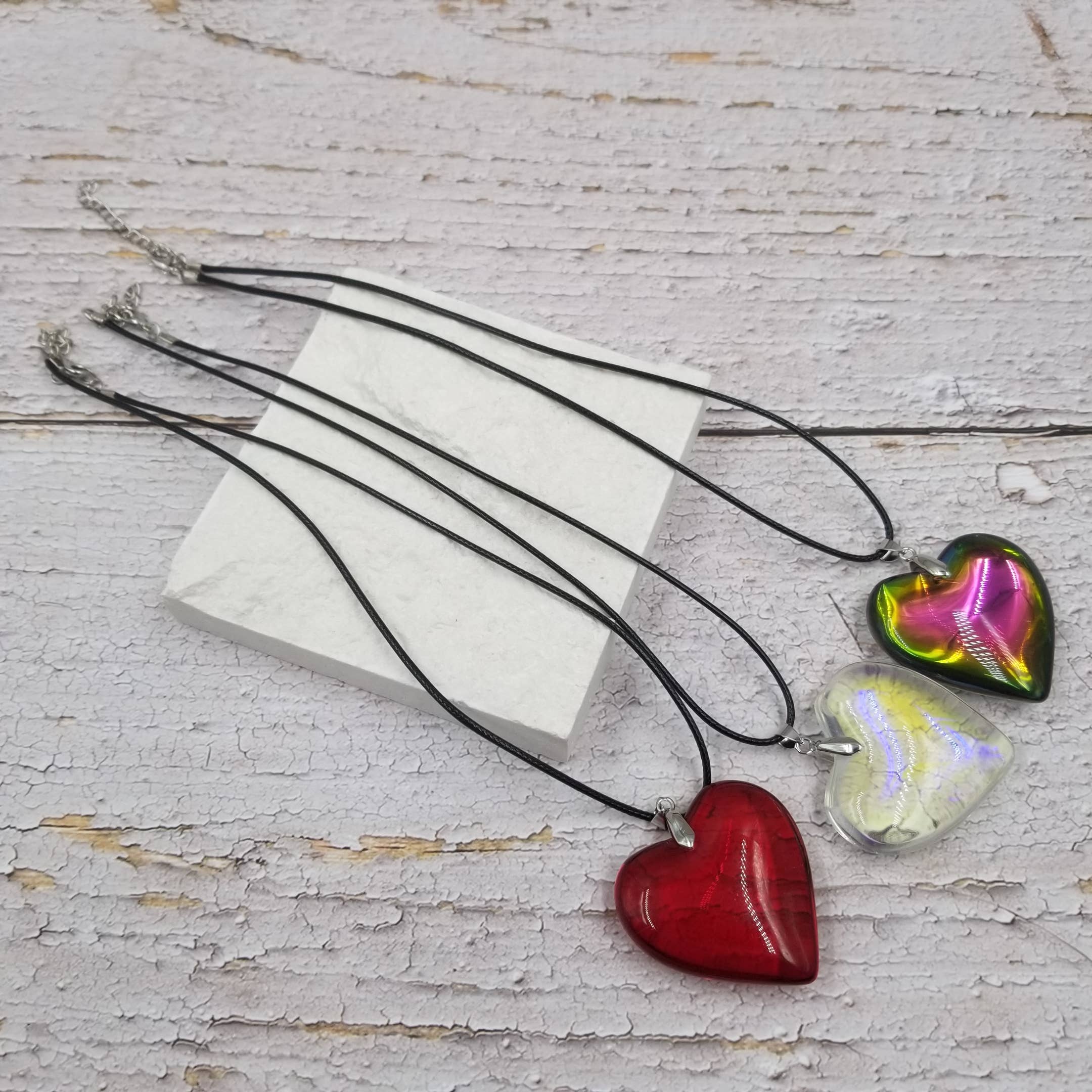 Treasure Wholesale - Wholesale Pendant/Charm Necklace - Large Glass Heart Valentine & Mother's Day Necklace3