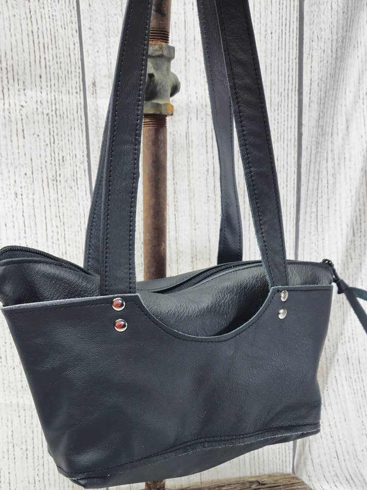 Shoulder Bag Black Reclaimed Leather for wholesale by Old Bagzz