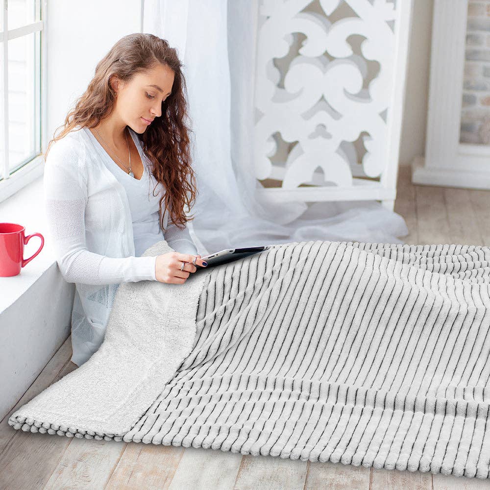 Pavilia - Vente Plaids - Plaid Sherpa côtelé7