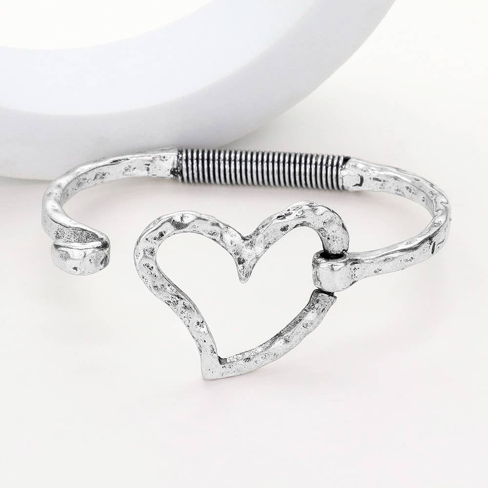 Sensibling Corp. - Wholesale Bangle Bracelet - Hammered Metal Heart Hook Bracelet3