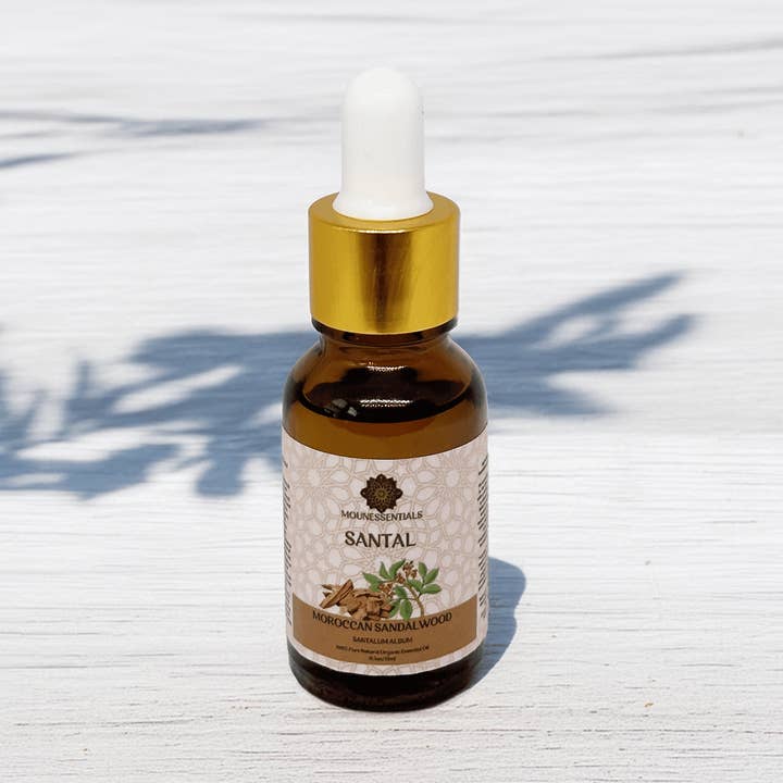 Sandalwood Essential Oil - 15ml for wholesale by Mounessentials