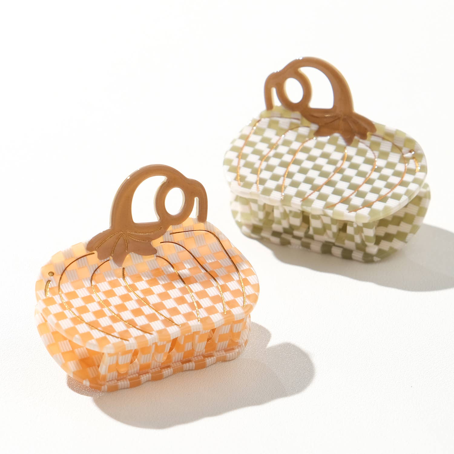 Assorted Gingham Checkered Pumpkin Claw Clip | Fall Claw Clip for wholesale on Faire0