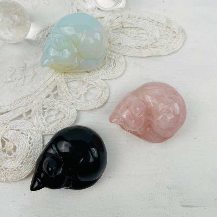 Rock Paradise - Wholesale Decorative Figurine - Crystal Gemstone Sleeping Cats