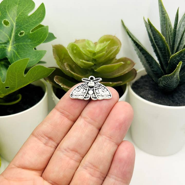 Guerrilla Charm - Wholesale Individual Charm/Pendant - Silver Lunar Moth Charms, 25x17mm1