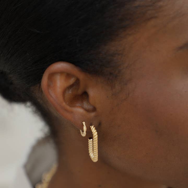 Waekura - Wholesale Huggie Earrings - Mini Creole Twist1