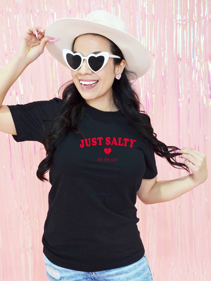 Just Salty T-shirt | Be My Valentine-collectie voor wholesale door KOKO + FOX WHOLESALE