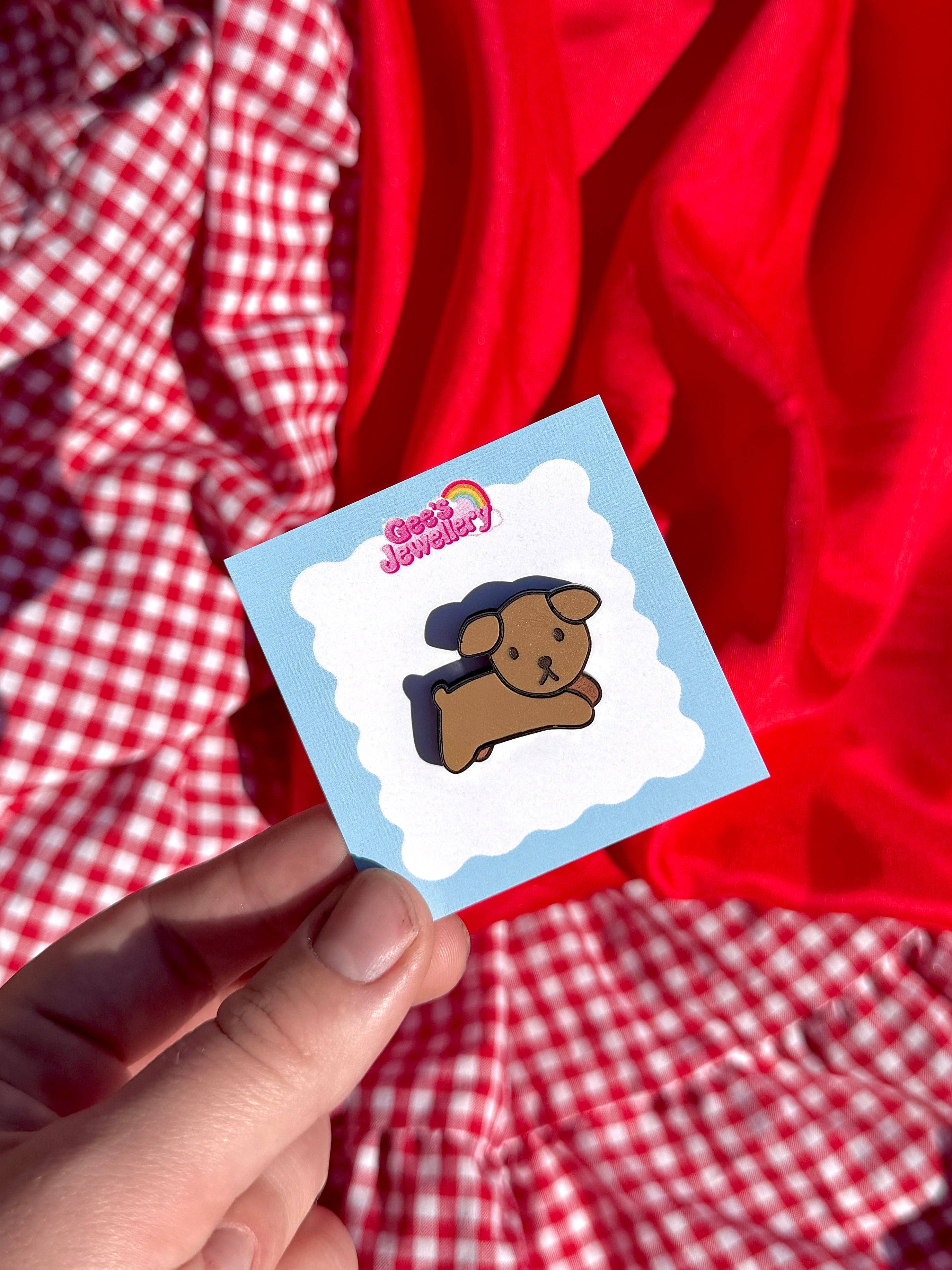 Gees Jewellery – wholesale Brooch – Snuffy Pin Badge1