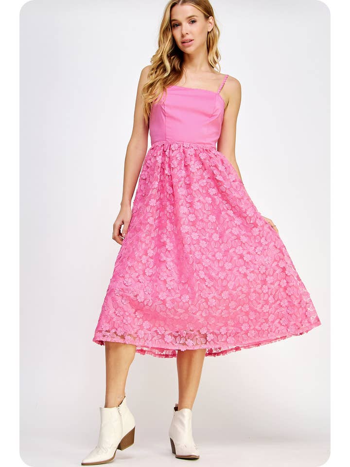 Back Tie Lace Midi Dress for wholesale by Strut & Bolt