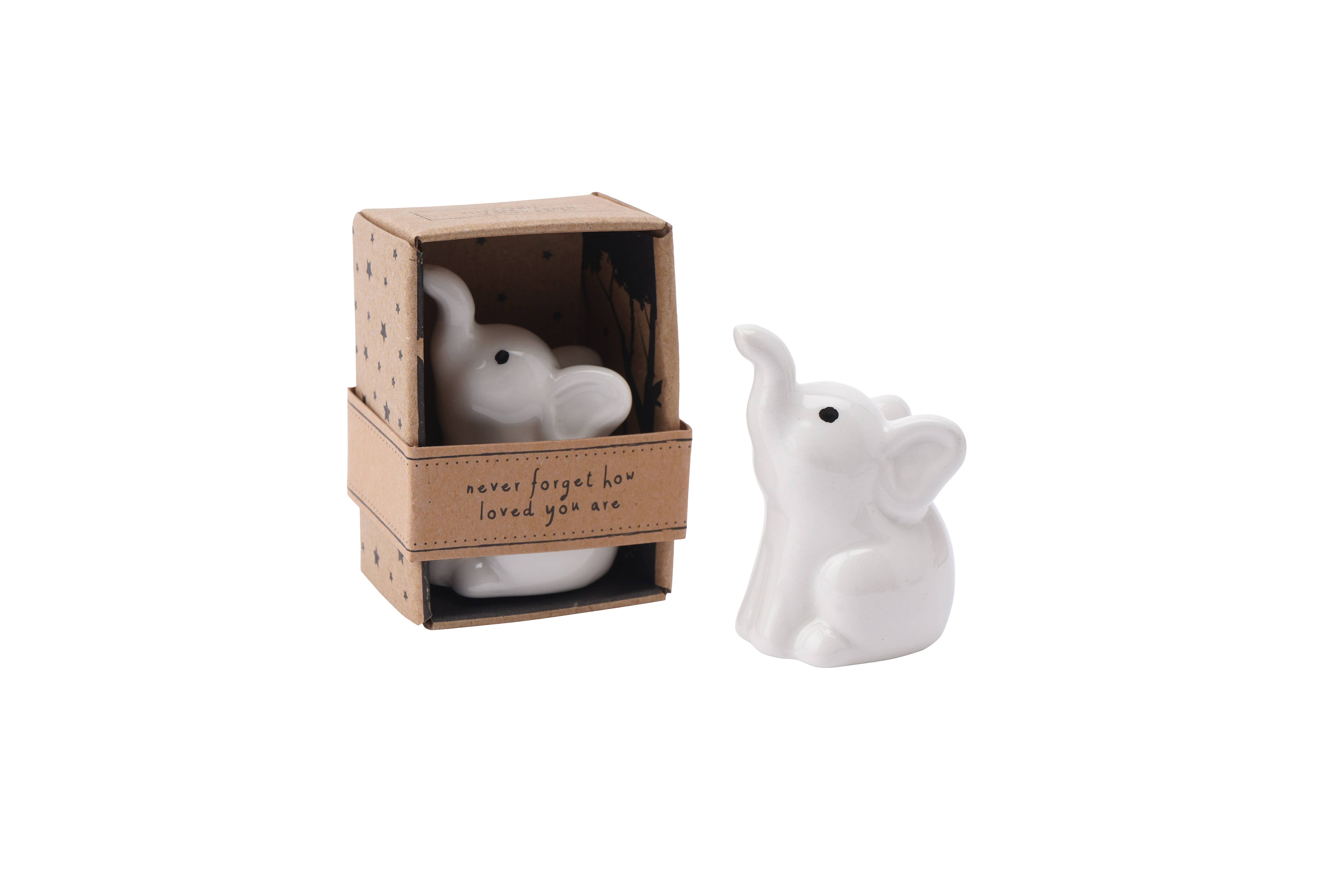 CGB Giftware - Vendita all'ingrosso Statuette decorative - Charm in ceramica a forma di elefante1
