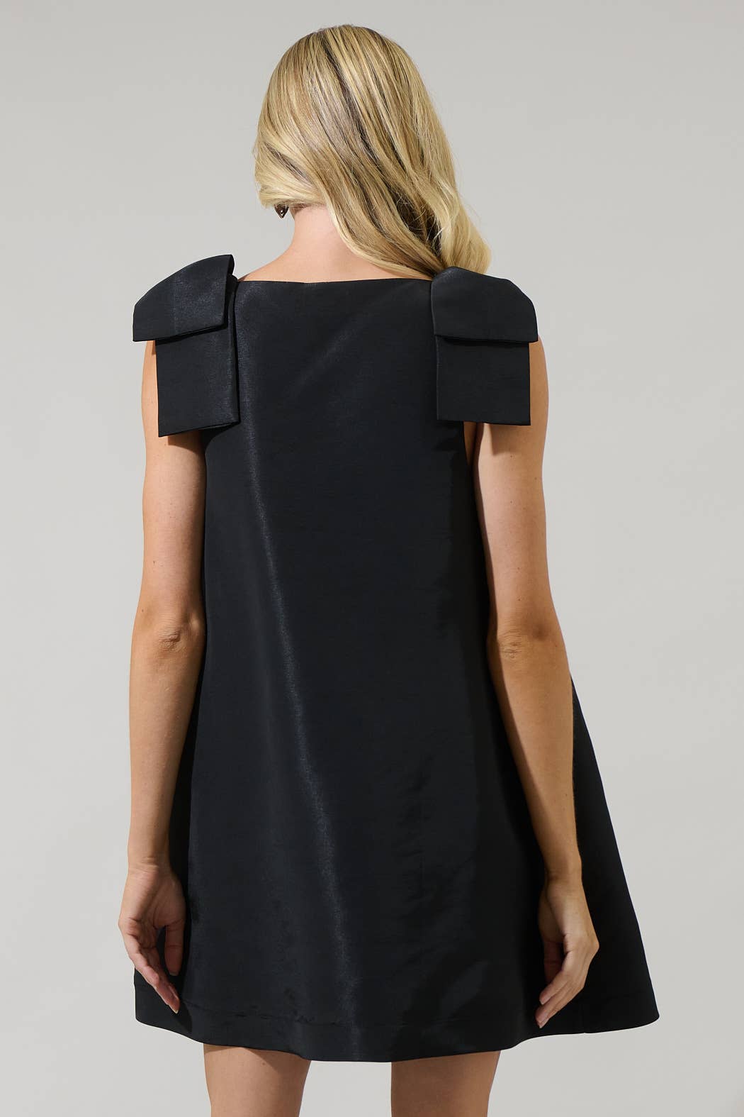 Sugarlips - Wholesale Dress - Women's - Alani Bow Trapeze Mini Dress2