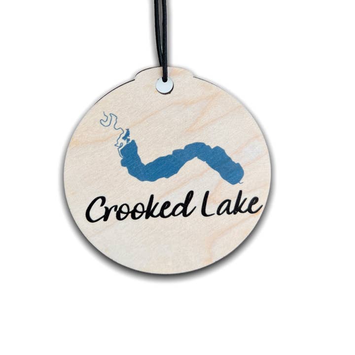 Crooked Lake Prydnad för wholesale av Sticks & Doodles