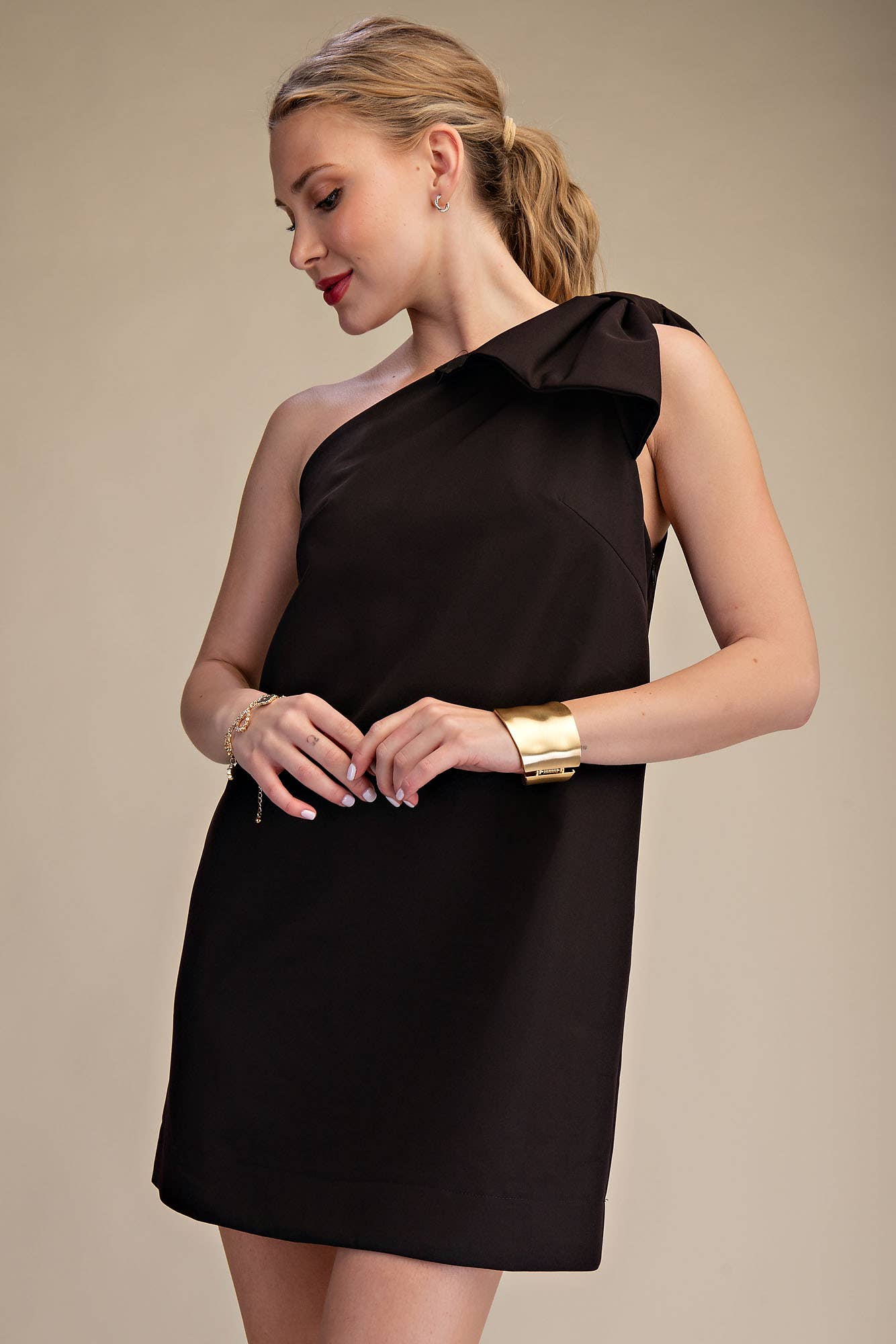 Glam - Wholesale Dress - Women's - Bow One Shoulder Mini Dress0