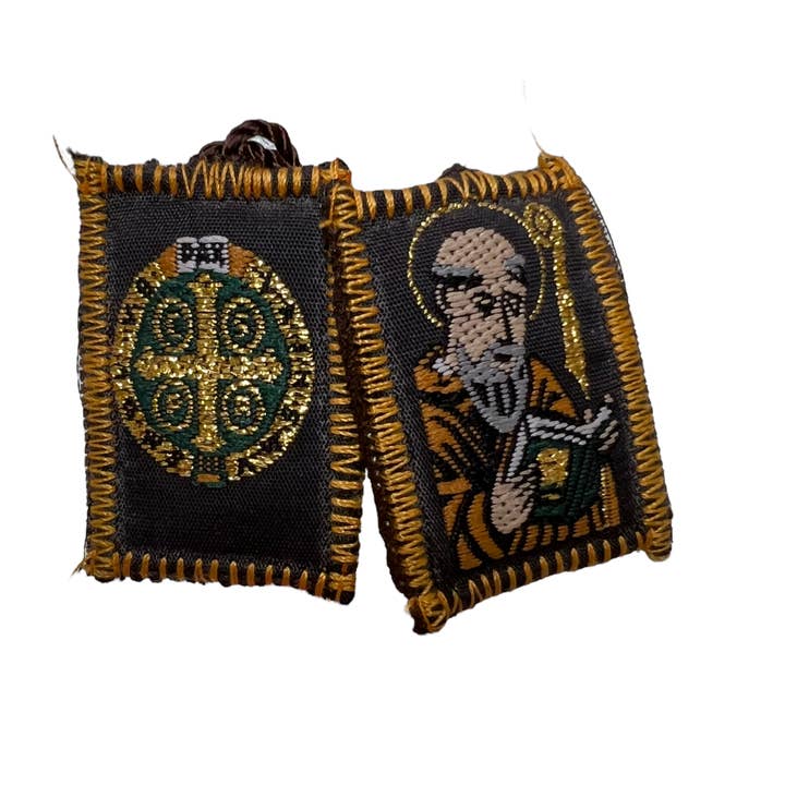 SAN JUDITAS RELIGIOUS ARTICLES - Wholesale Religious Card - SCAPULAR: ST. BENEDICT W/ MEDAL