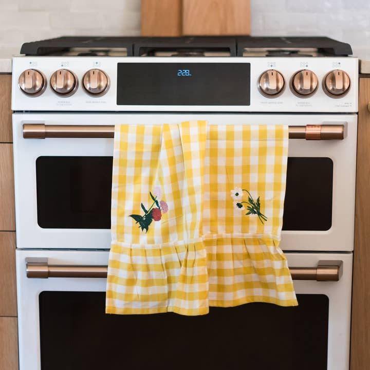 Galley and Fen - Wholesale Tea Towel - Yellow Ruffled Gingham Dish Towel