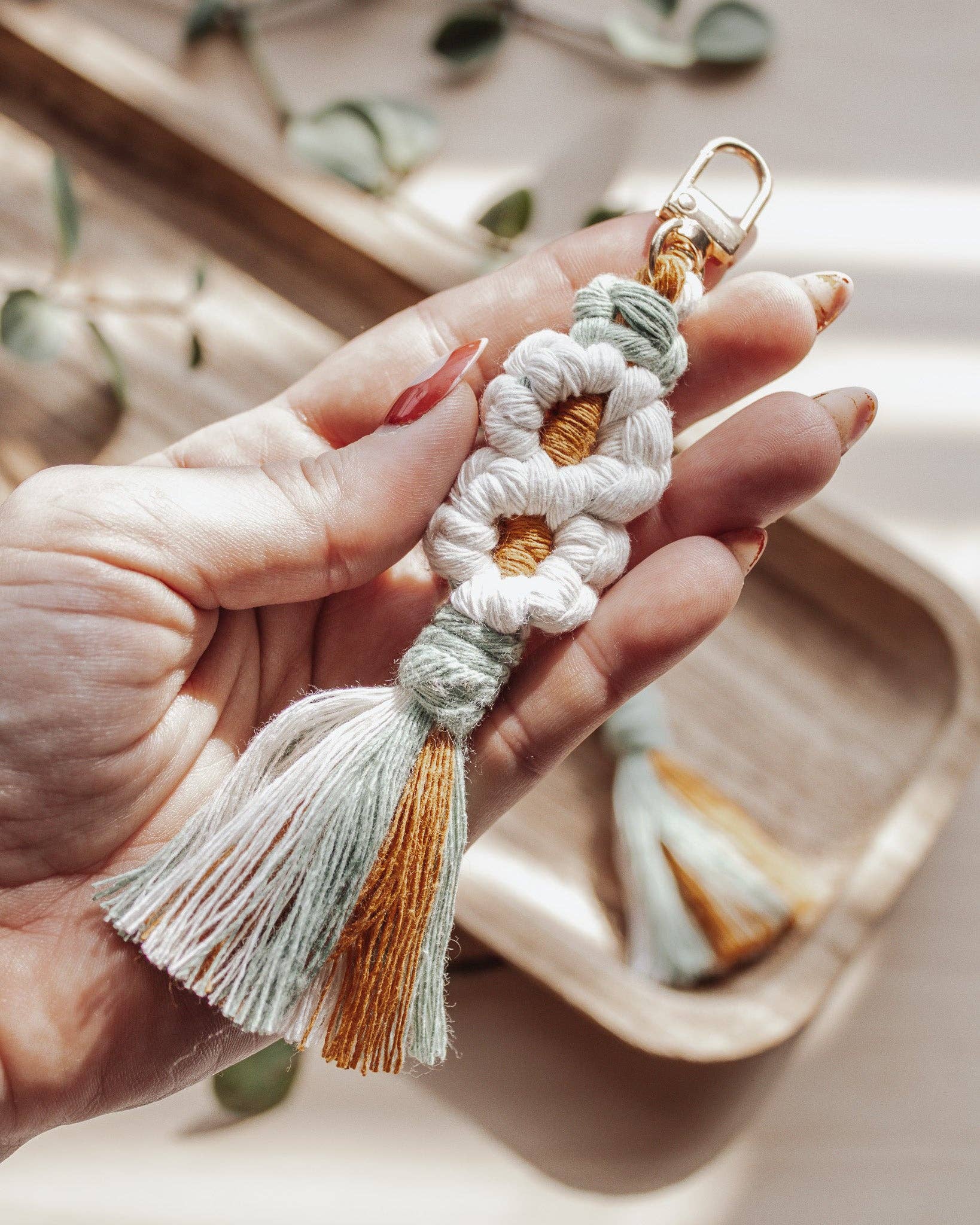 Modern Bo Studio – wholesale Keychain – Women's – Double Daisy Keychain0