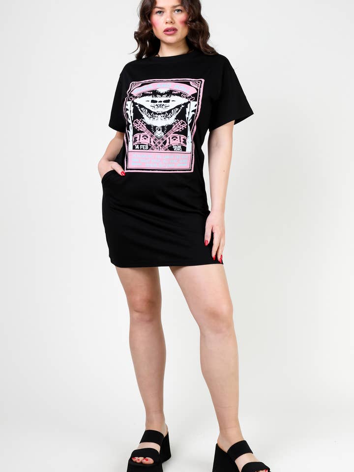 BLACK roll poster graphic t shirt dress print on demand for wholesale on Faire3