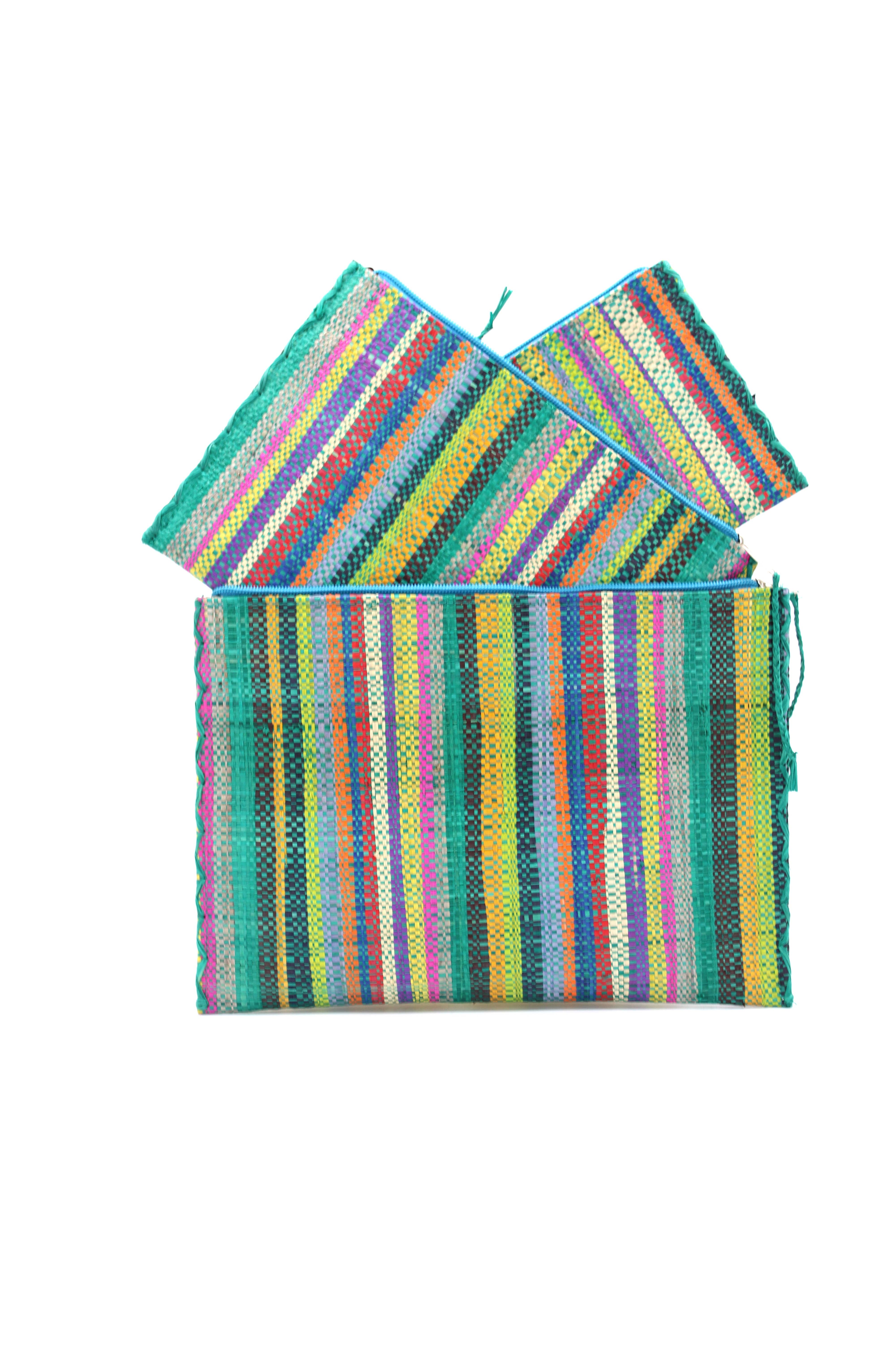 Shebobo – wholesale Kuvertväska - Dam – Amelia set med 3 randiga mönstrade flätade kuvertväskor3