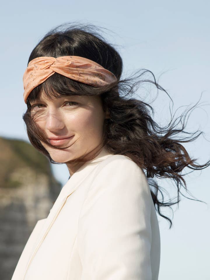 Cerchietto Alouette in seta organica per la vendita all'ingrosso da parte di Nimboo