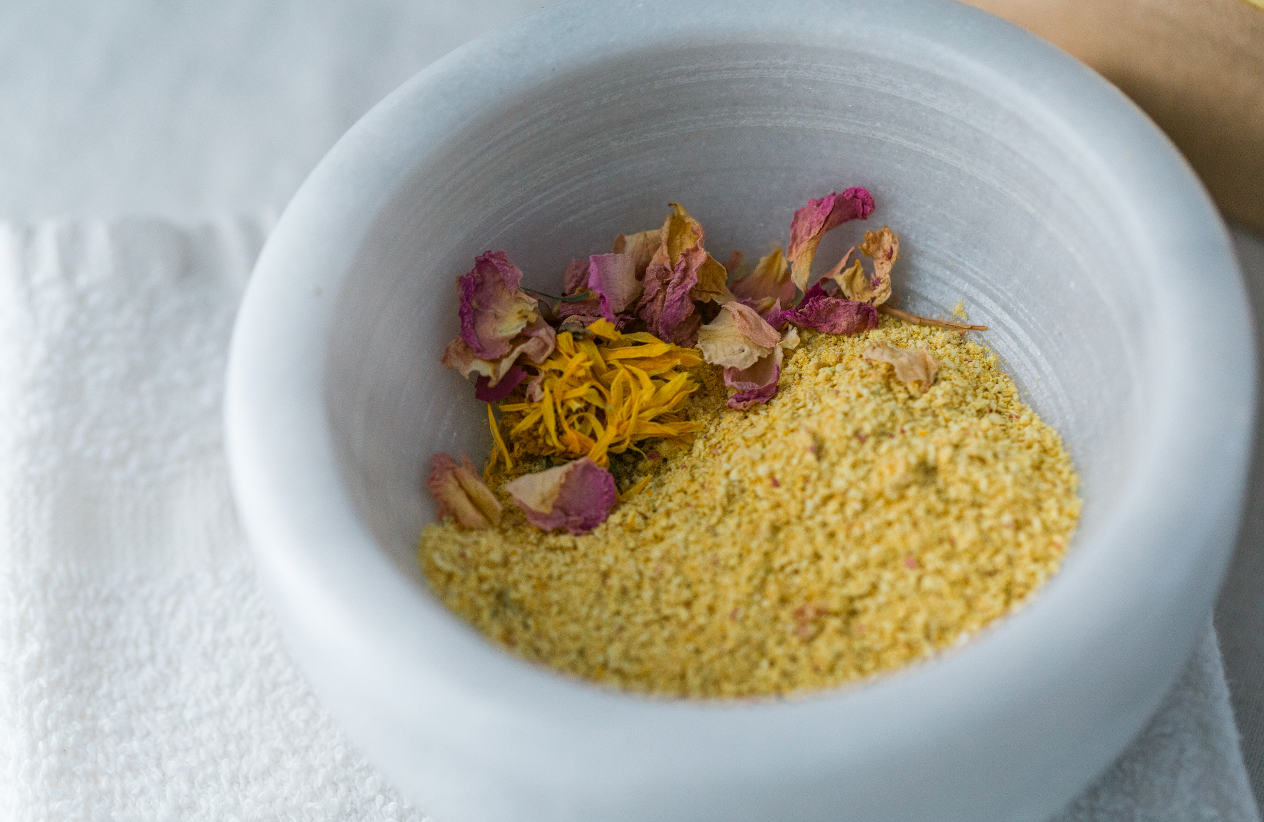 Lesley Darling Fiber - Wholesale DIY Craft Kit - Natural Dye Workshop Kit2