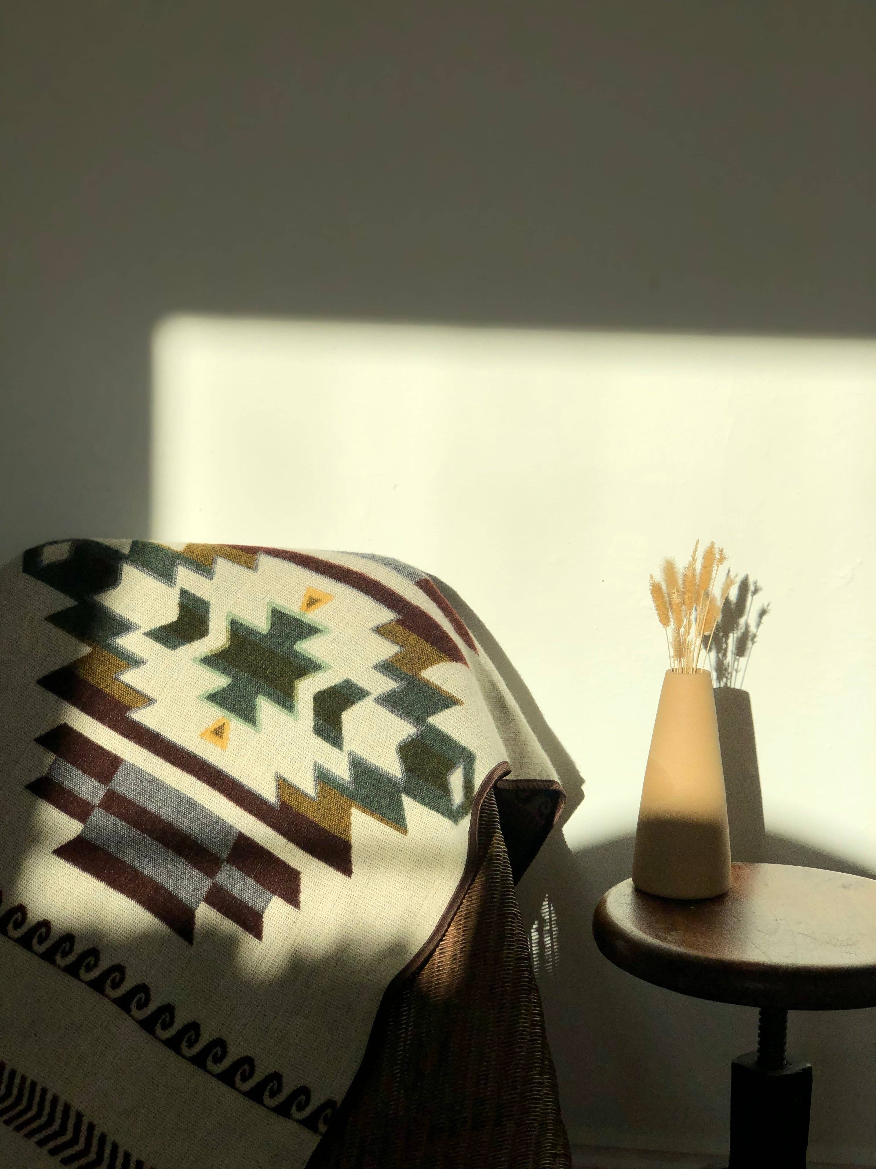 Wylde Brigade – Manta para sofá por atacado – Manta Reversível Azteca Cayambe11