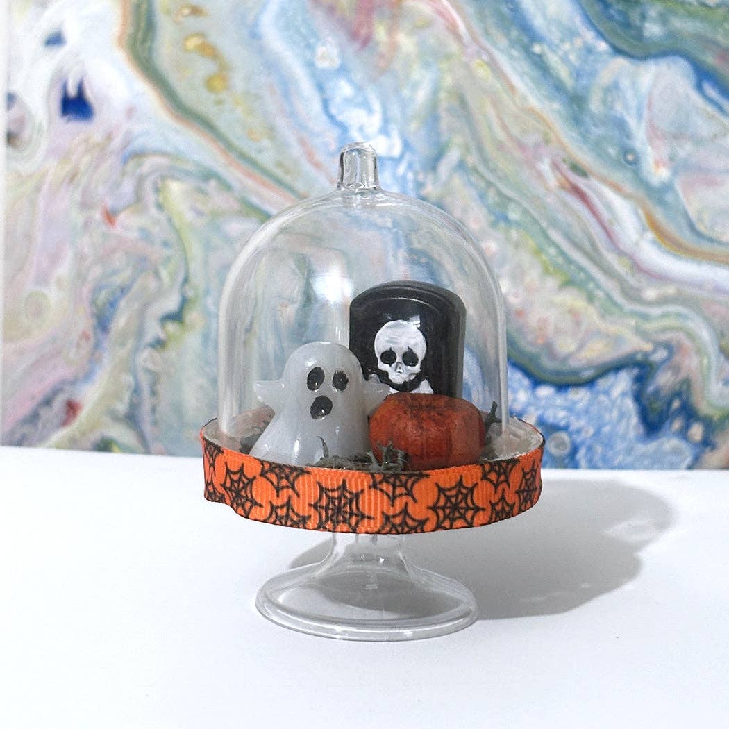 Audacious Studio - Wholesale Decorative Tabletop Object - Pet Ghost - Graveyard Dance1