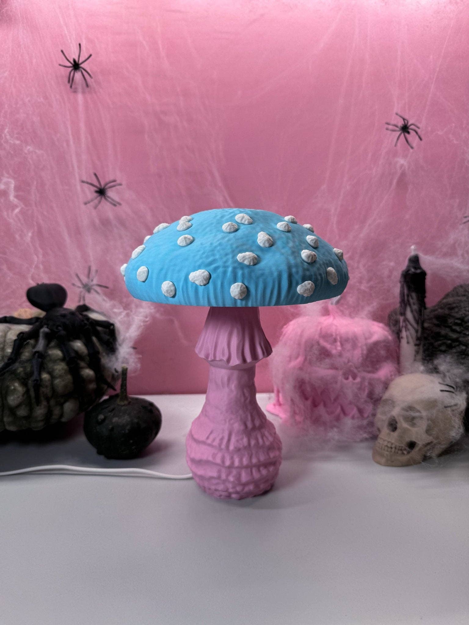 Roomberry - Wholesale Accent/Desk Lamp - Amanita Mushroom Lamp – Magical Table Lamp in Fly Agaric Design for Your Home19