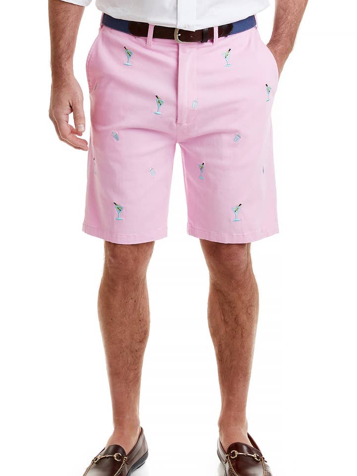 Cisco Short en sergé rose avec Martini & Shaker pour la vente par Castaway Clothing Nantucket Island