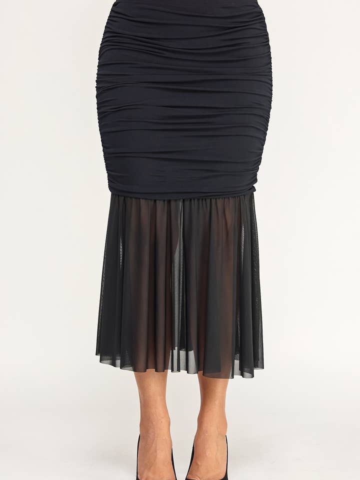 Gonna midi aderente arricciata taglie forti con orlo in rete trasparente per la vendita all'ingrosso da parte di Haute Fox Plus Size & Contemporary