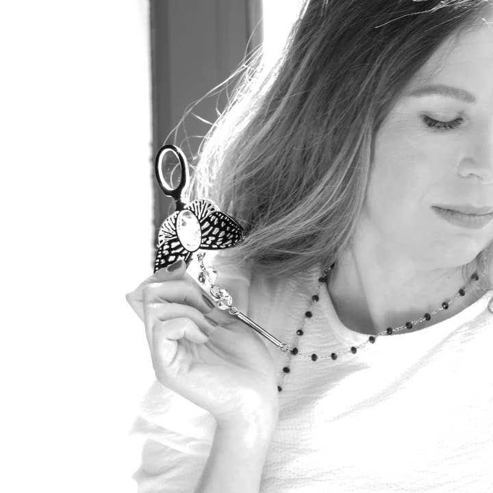 Schwarz Royal Black Butterfly Brillenanhänger für den Großhandel auf Faire6