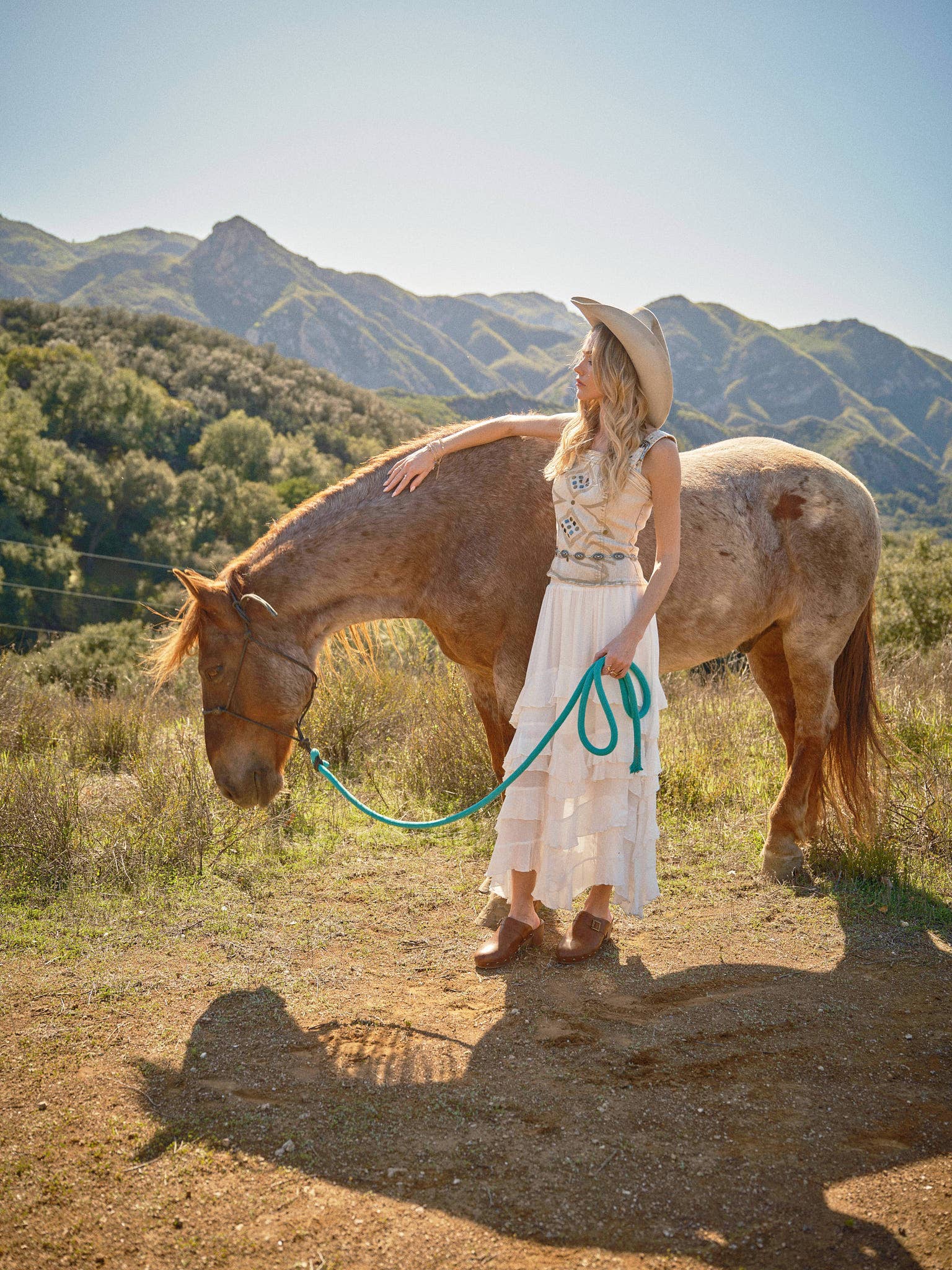 Blue B – wholesale Linne (Tryckt) - Dam – 23644T - Västerländsk Spänne Rem Broderad Denim Topp5